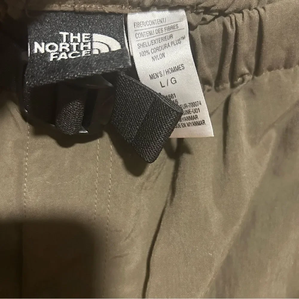 The North Face Green Nylon Outdoor Travel Cargo Pants